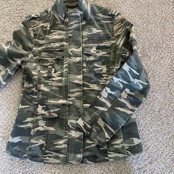 Kensie Army shacket - Picture 4 of 6